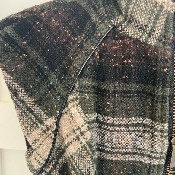 CAbi Multicolor Zip-Up Vest - Picture 4 of 6